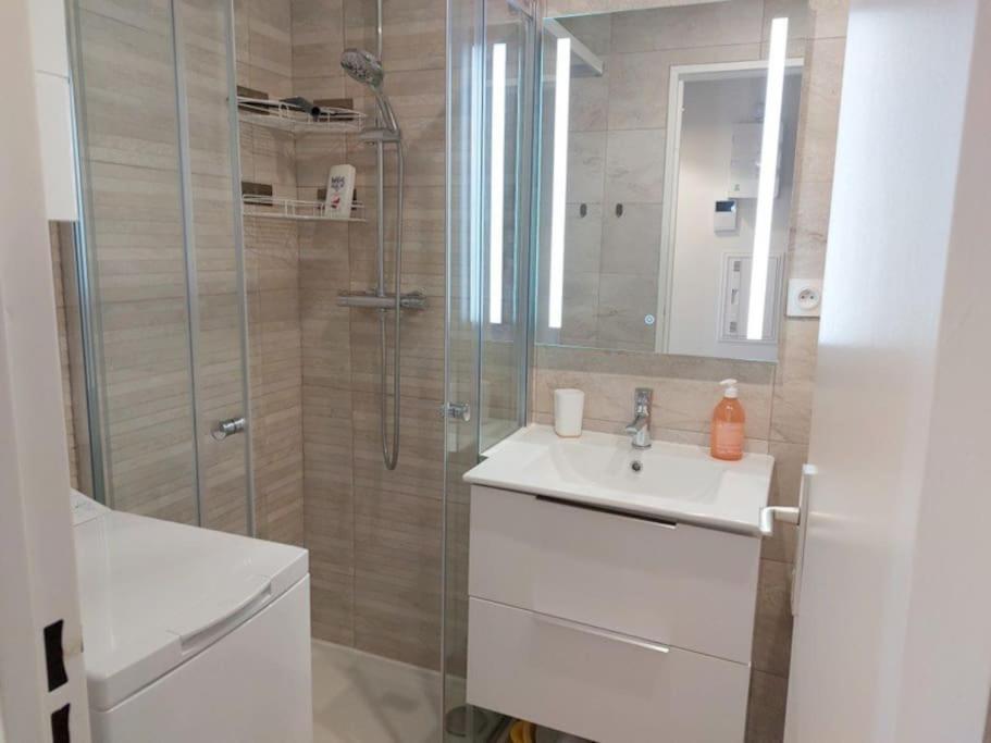 Studio Eleverca 3*- Rez De Jardin Terrasse - Axelle Loc'Appart มองเดอลิเยอลานาปูล ภายนอก รูปภาพ