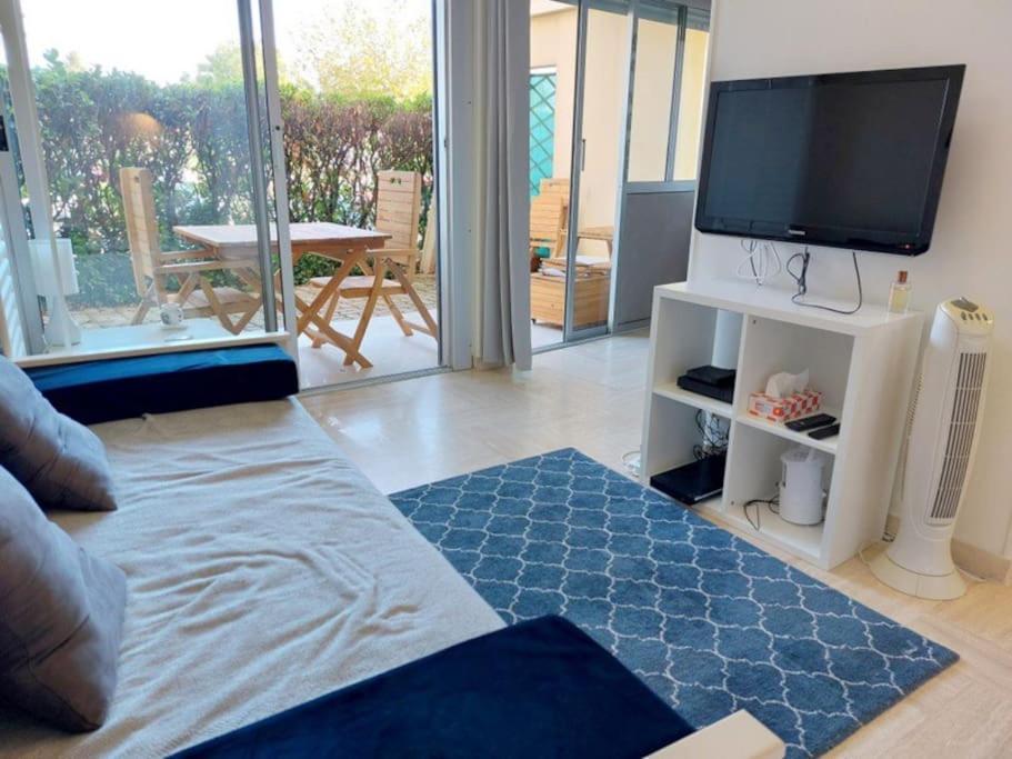 Studio Eleverca 3*- Rez De Jardin Terrasse - Axelle Loc'Appart มองเดอลิเยอลานาปูล ภายนอก รูปภาพ