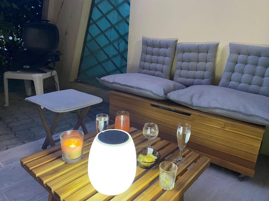 Studio Eleverca 3*- Rez De Jardin Terrasse - Axelle Loc'Appart มองเดอลิเยอลานาปูล ภายนอก รูปภาพ